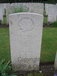 Etaples Military Cemetery - McCaig, Earle Cornelius